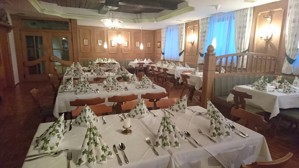 Gasthof Alte Tanne Hof bei Salzburg Bagian luar foto
